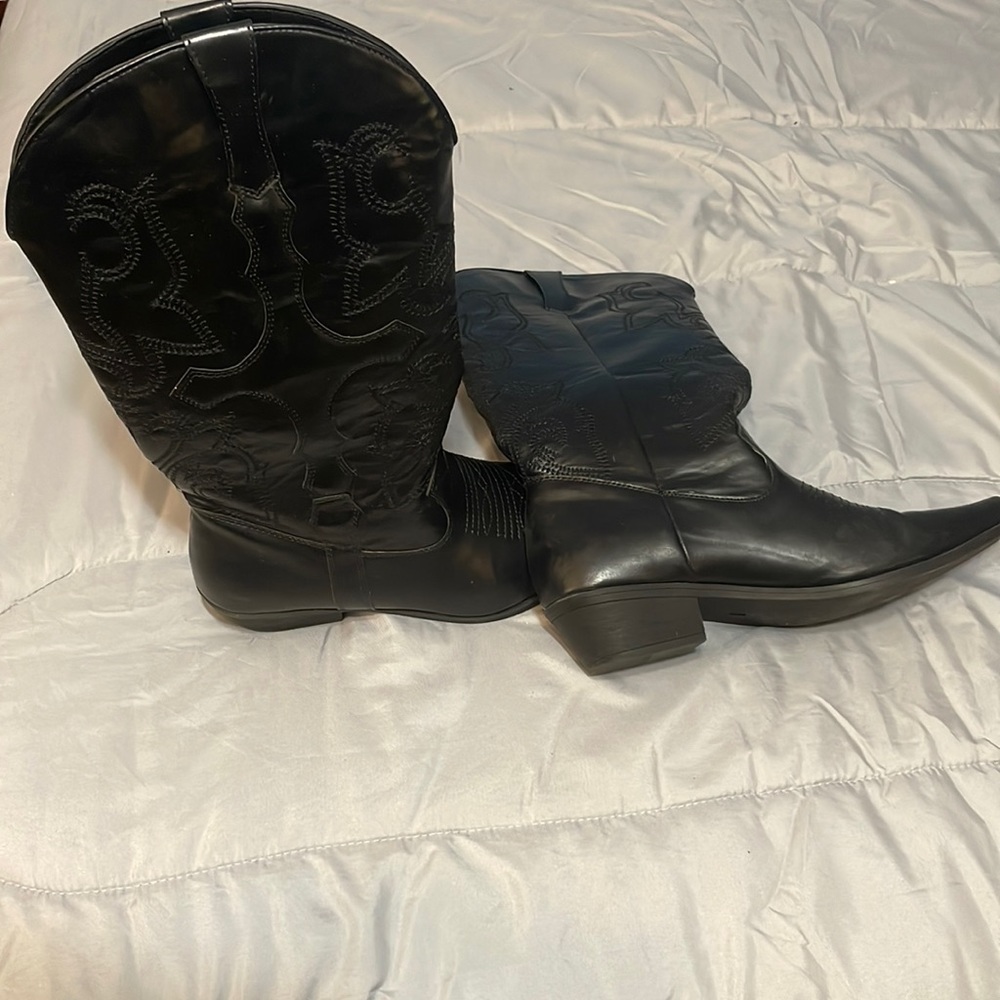 Cowboy Boots size9